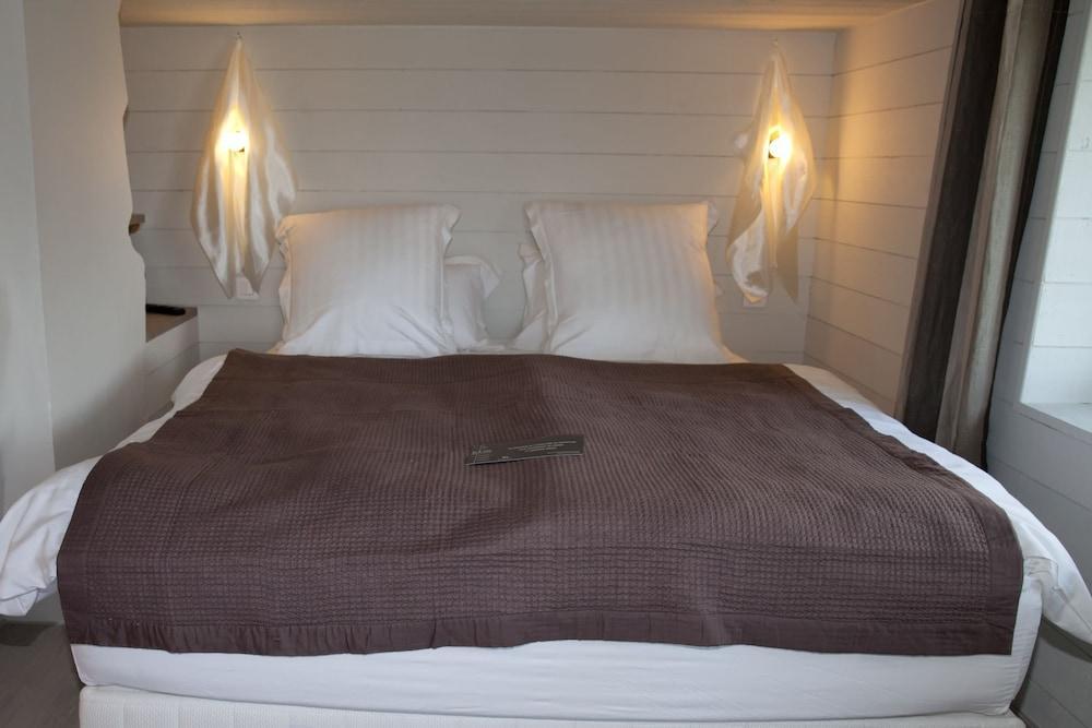 The Originals Hotel Le Cise Restaurant Chambres Et Suites Олт Екстериор снимка