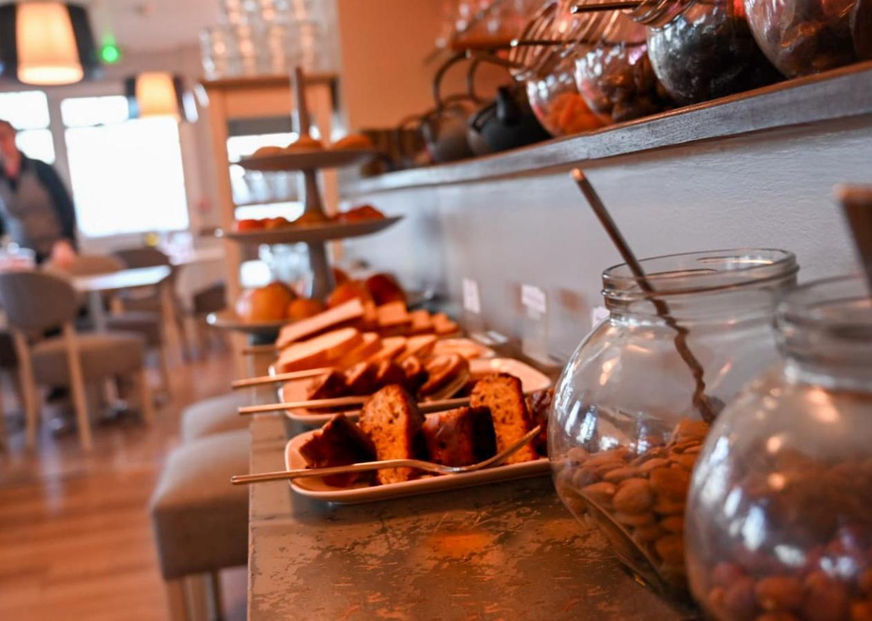 The Originals Hotel Le Cise Restaurant Chambres Et Suites Олт Екстериор снимка