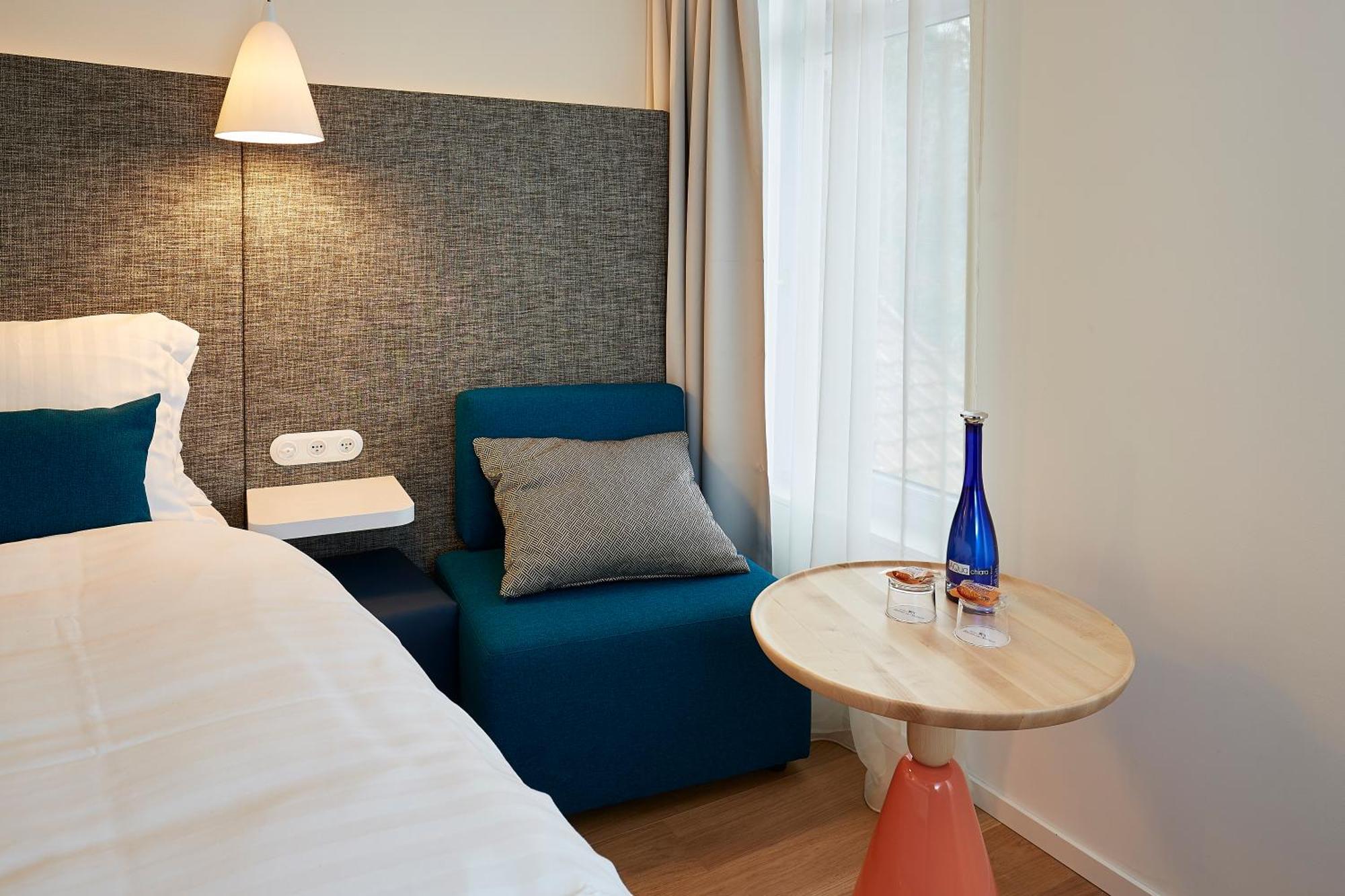 The Originals Hotel Le Cise Restaurant Chambres Et Suites Олт Екстериор снимка